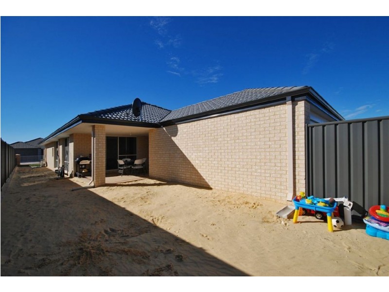 9 Oligantha Elbow, Banksia Grove WA 6031