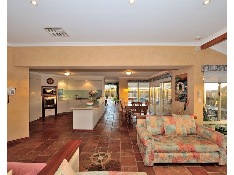 6 Gemini Rise, Ocean Reef WA 6027