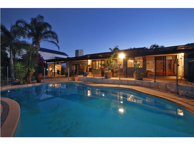 42 Lakeview Drive, Edgewater WA 6027