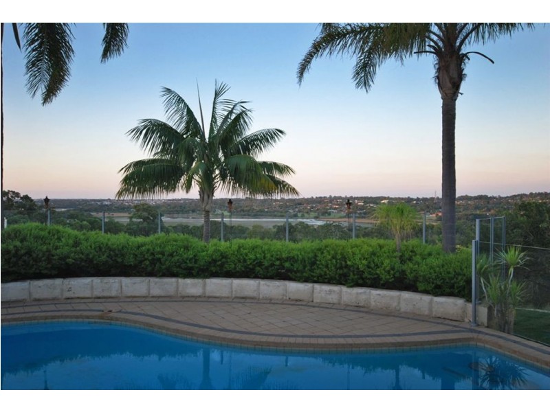 42 Lakeview Drive, Edgewater WA 6027