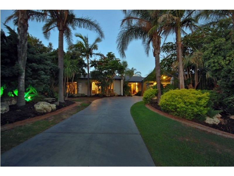 42 Lakeview Drive, Edgewater WA 6027