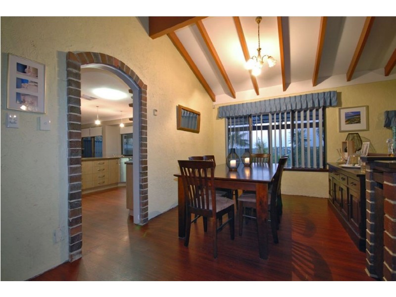 42 Lakeview Drive, Edgewater WA 6027