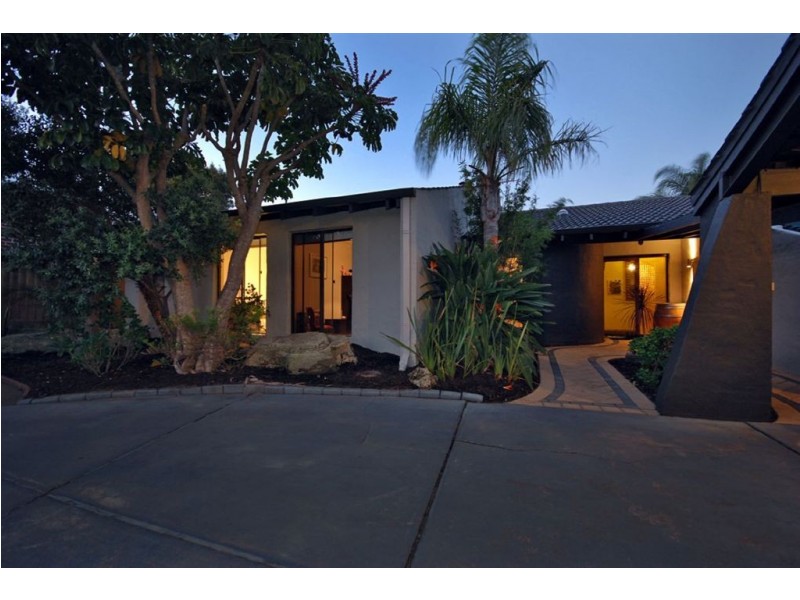 42 Lakeview Drive, Edgewater WA 6027