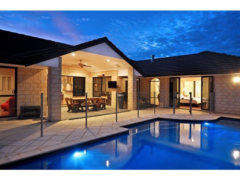 62 Russell Road, Madeley WA 6065