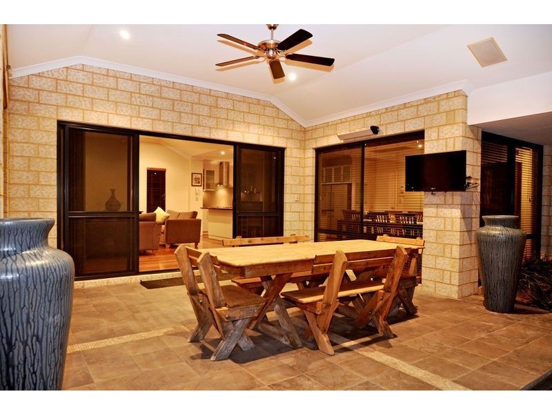 62 Russell Road, Madeley WA 6065