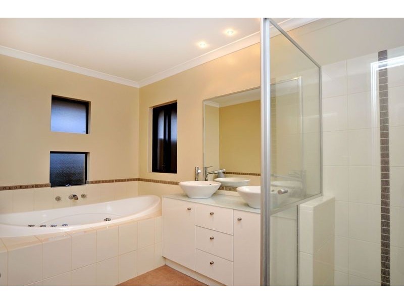 62 Russell Road, Madeley WA 6065