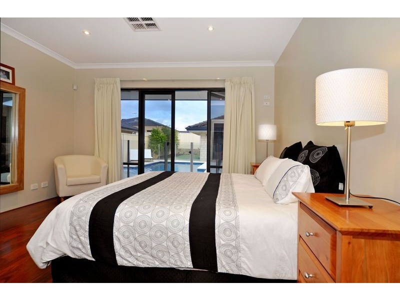 62 Russell Road, Madeley WA 6065