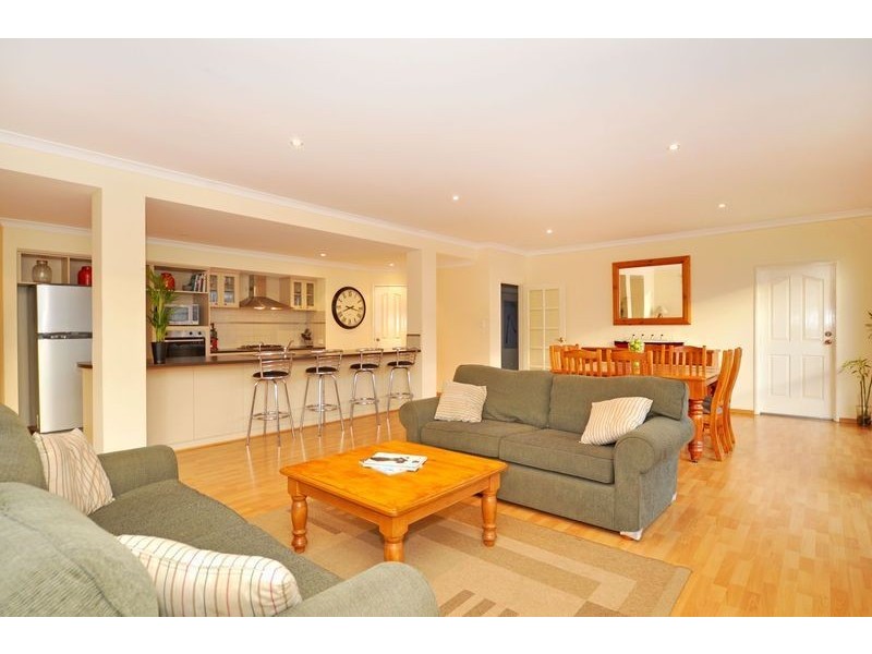 12 Brittain Avenue, Madeley WA 6065