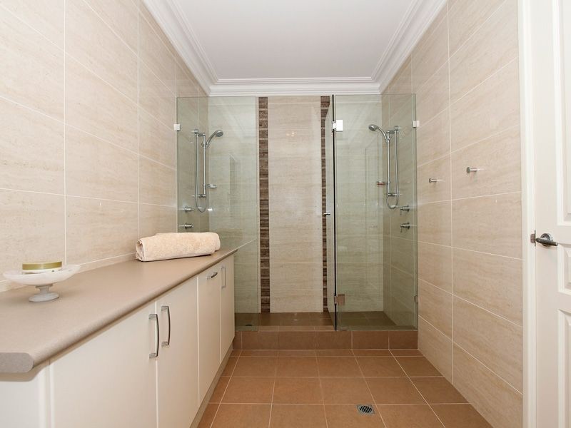 2 Cavello View, Iluka WA 6028