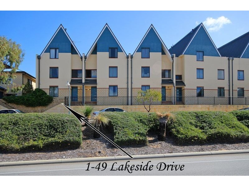 1/49 Lakeside Drive, Joondalup WA 6027