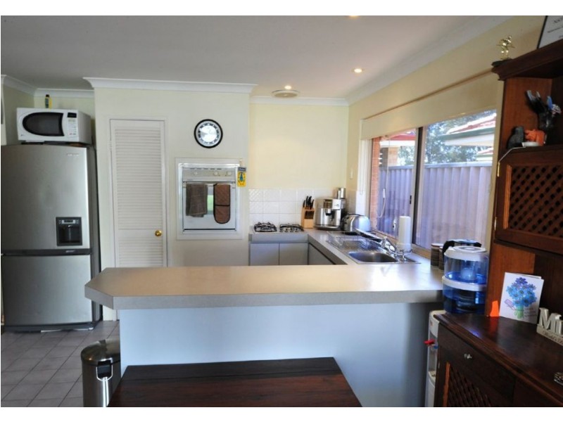 8 Arbroath Circle, Kinross WA 6028