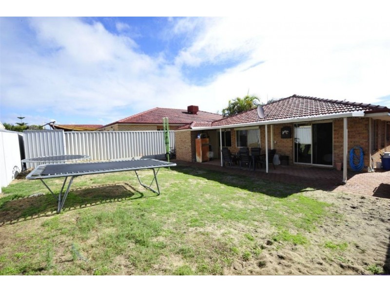 8 Arbroath Circle, Kinross WA 6028