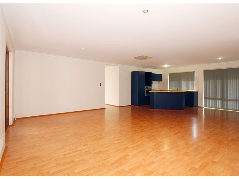 3 Grangemouth Turn, Kinross WA 6028