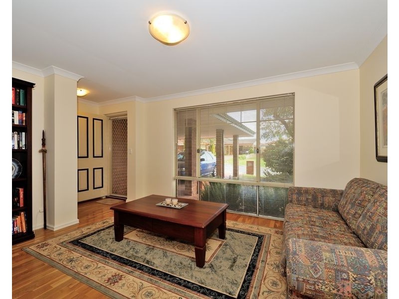 38 Eastleigh Loop, Currambine WA 6028