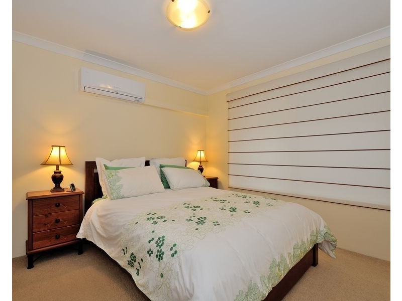 38 Eastleigh Loop, Currambine WA 6028