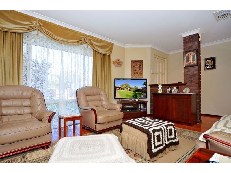 35 Idaho Place, Craigie WA 6025