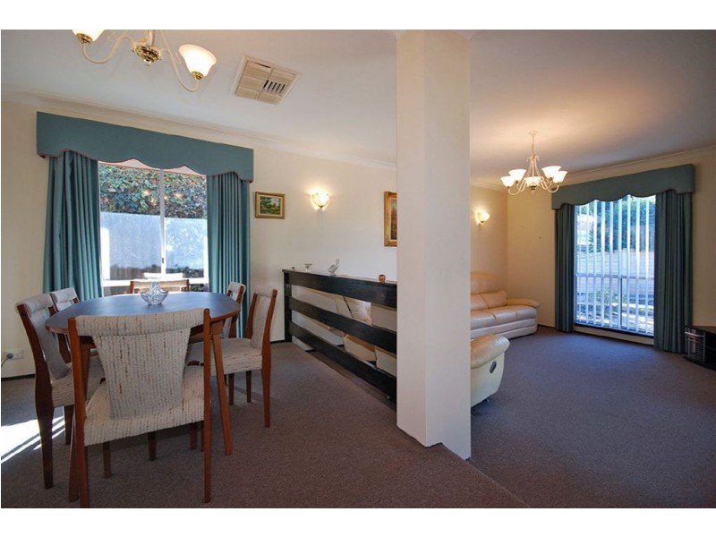 25 Treetop Avenue, Edgewater WA 6027