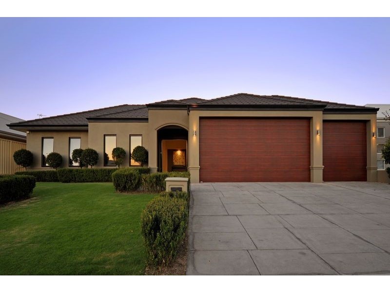 6 Craighall Turn, Madeley WA 6065