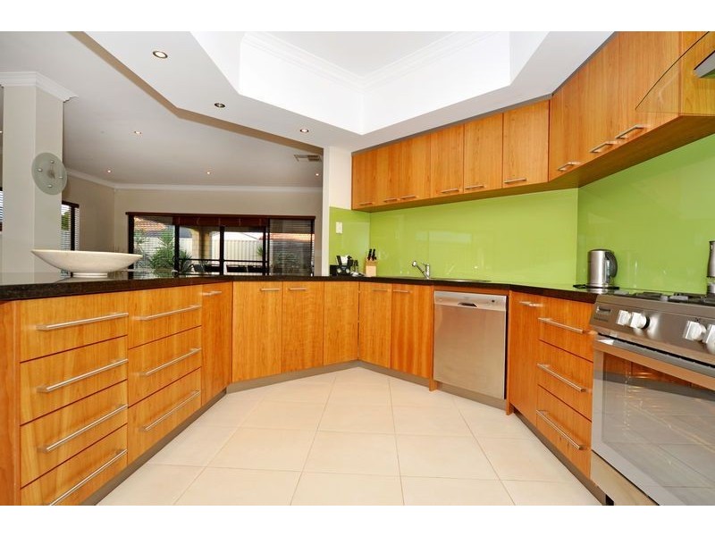 6 Craighall Turn, Madeley WA 6065