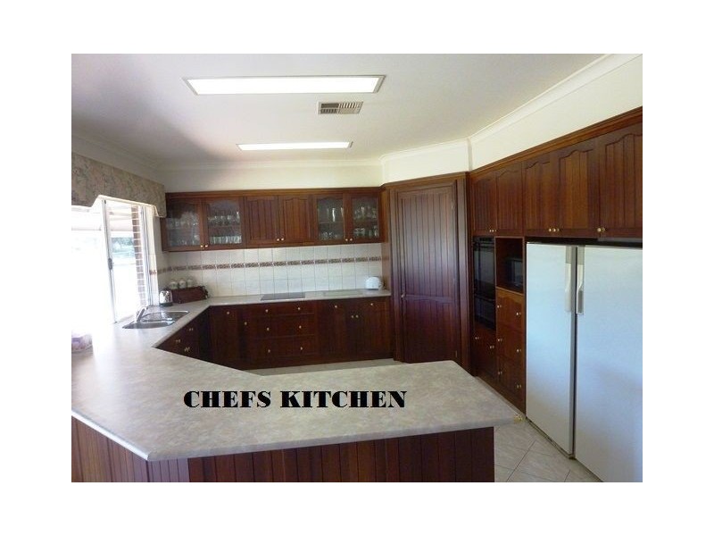 19 Honey Street, Mariginiup WA 6065