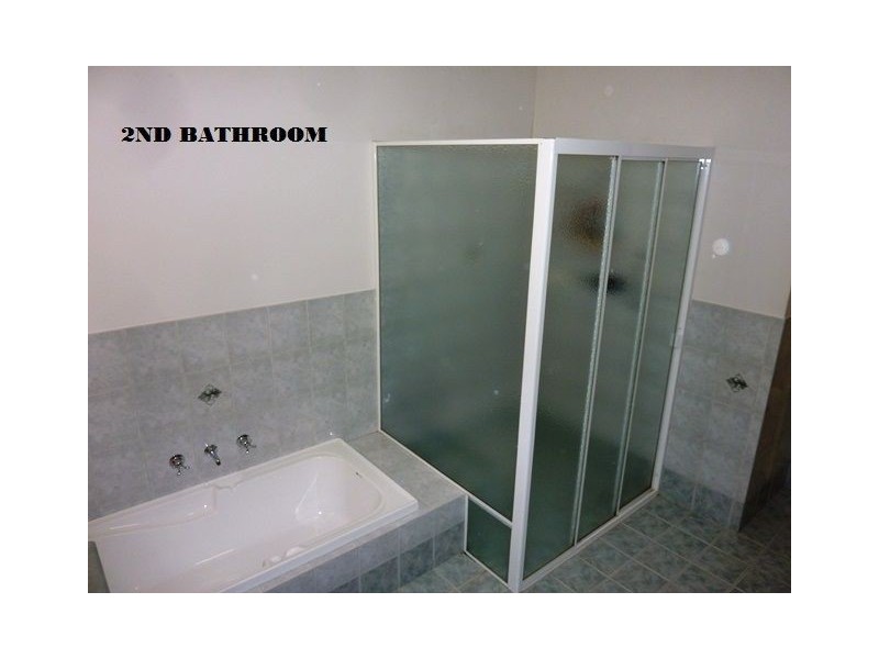 19 Honey Street, Mariginiup WA 6065