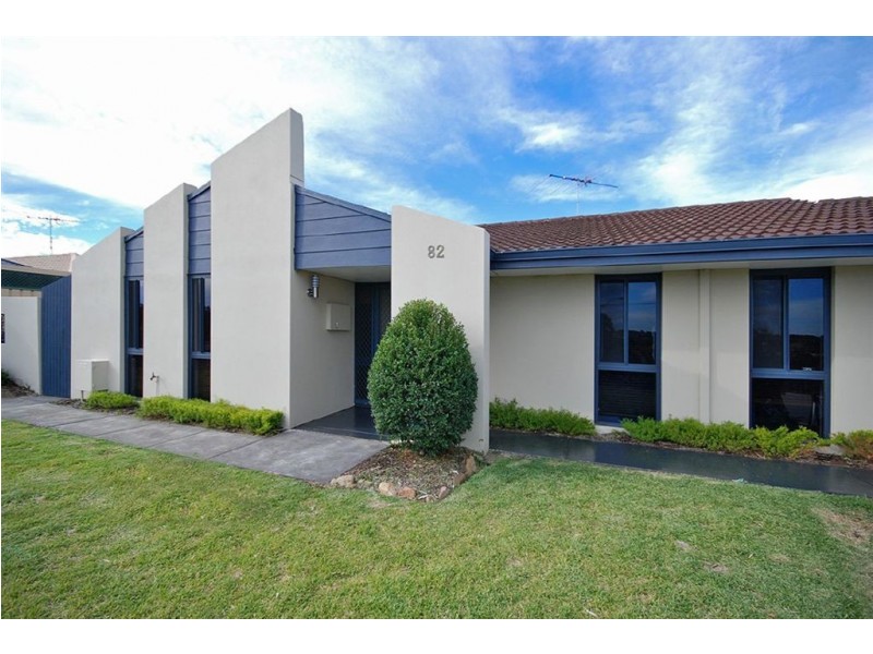 82 Civic Drive, Wanneroo WA 6065