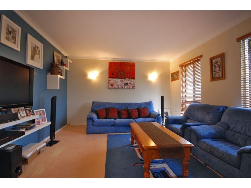 82 Civic Drive, Wanneroo WA 6065