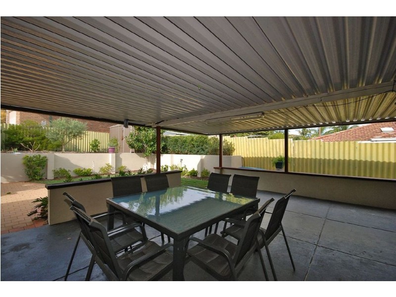 82 Civic Drive, Wanneroo WA 6065