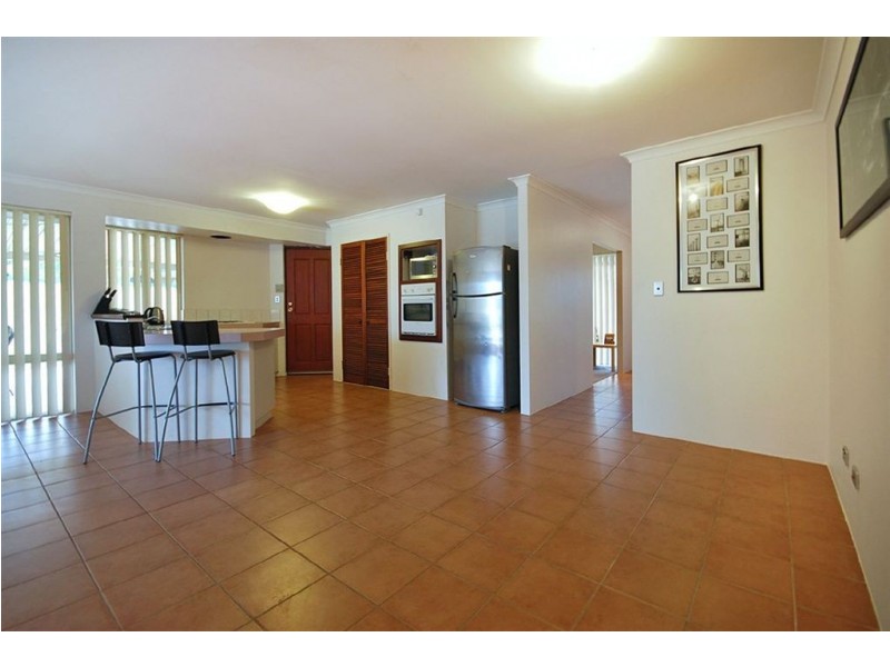 22 Frond Circuit, Banksia Grove WA 6031