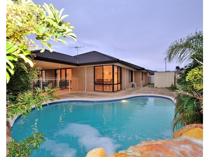 14 Bonita Way, Tapping WA 6065