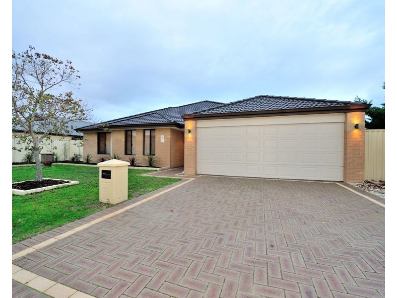 14 Bonita Way, Tapping WA 6065