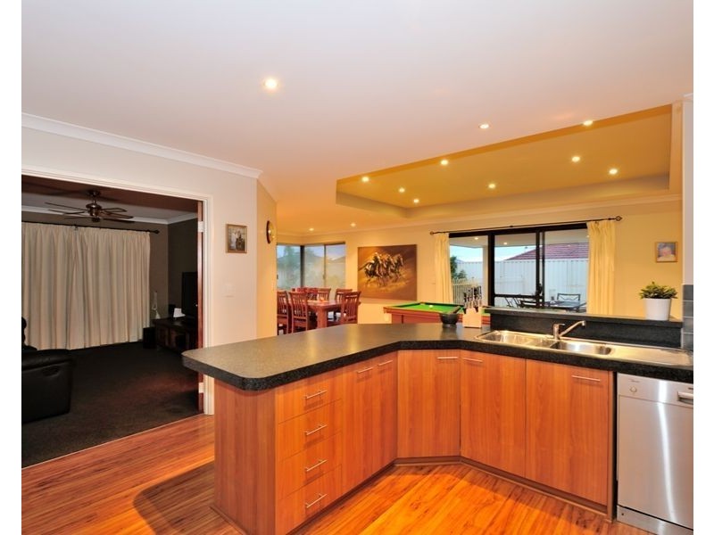 14 Bonita Way, Tapping WA 6065