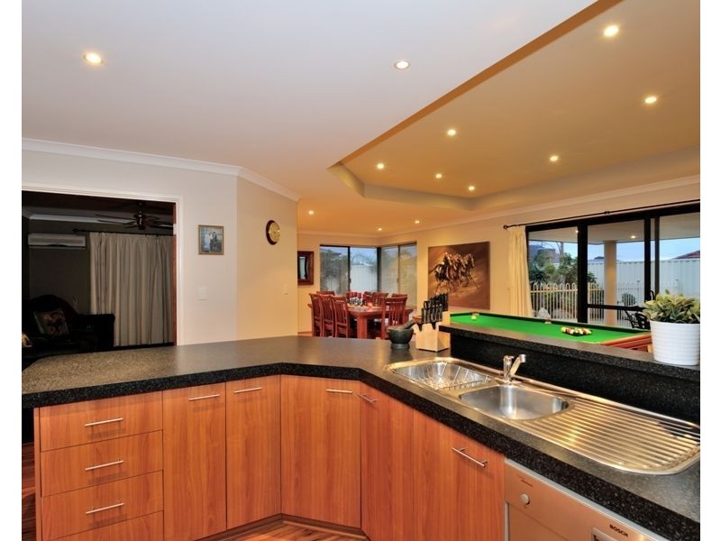 14 Bonita Way, Tapping WA 6065