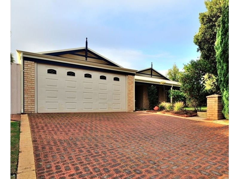 45 Monterey Drive, Woodvale WA 6026