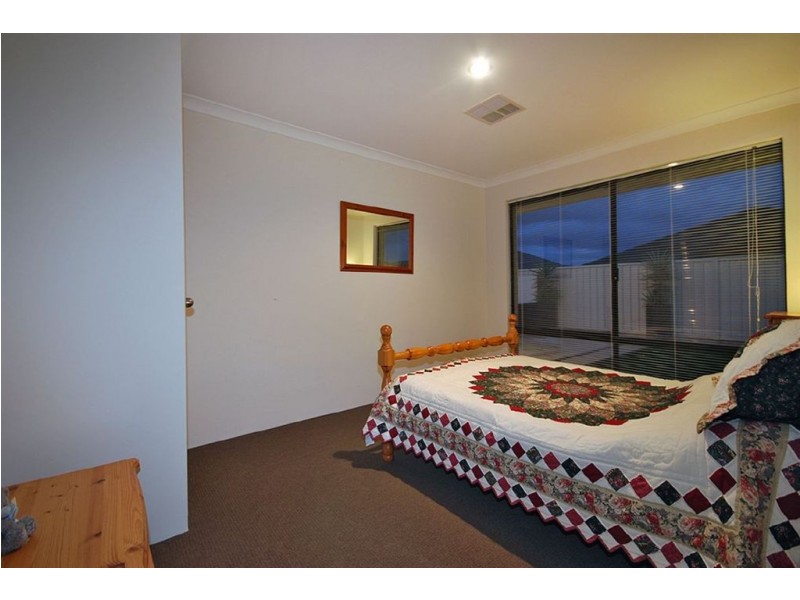 2 Naismith Road, Tapping WA 6065