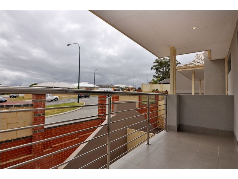 3/27 Harrison Lane, Madeley WA 6065