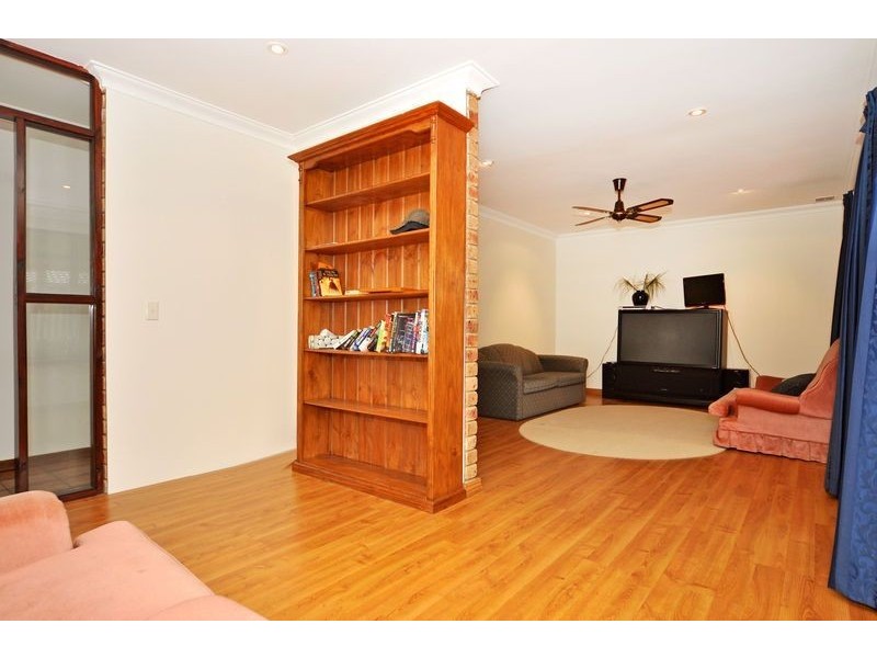 15 Britannia Way, Craigie WA 6025