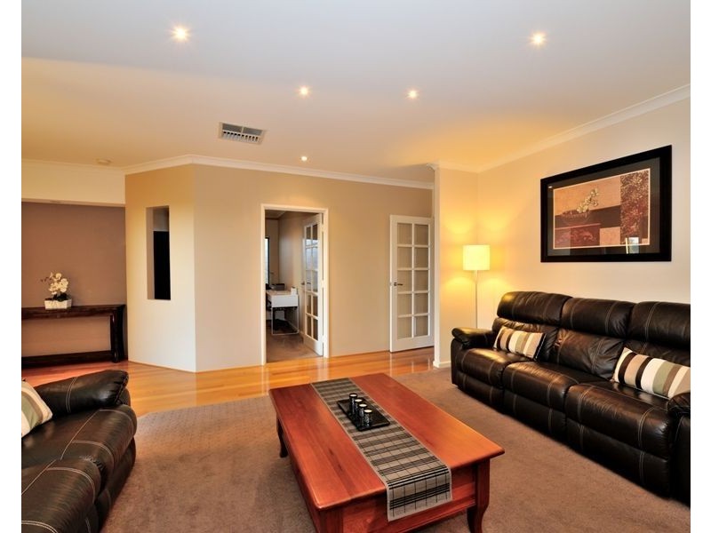 113 Clydebank Crescent, Kinross WA 6028