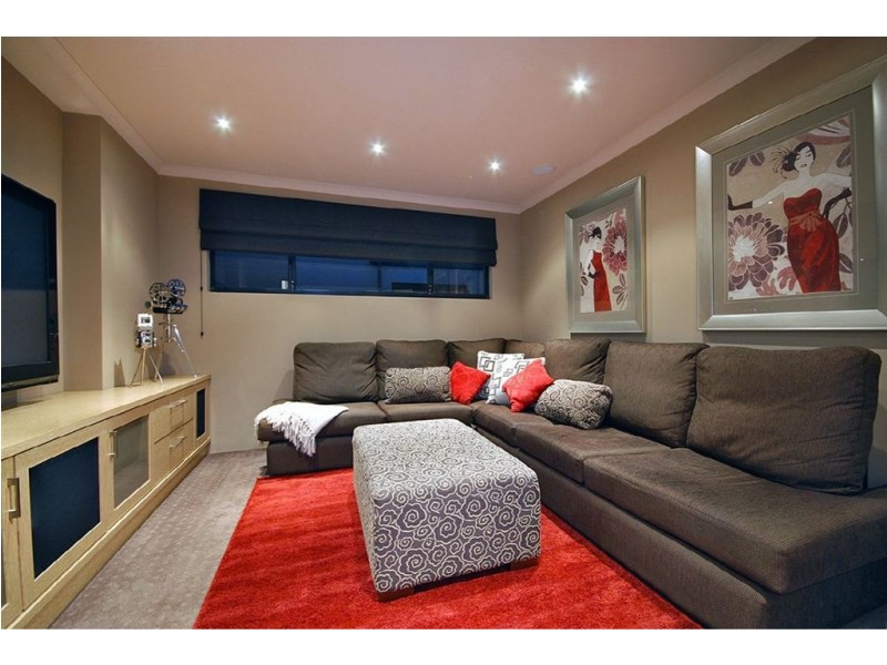 11 Nias Ramble, Iluka WA 6028