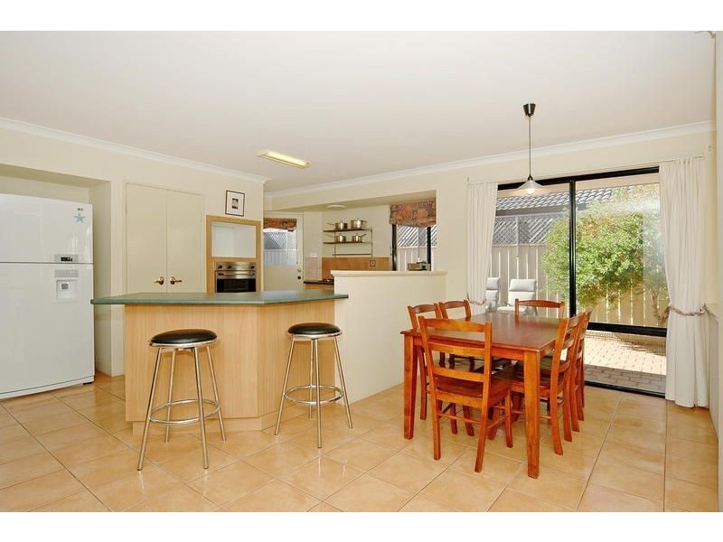 14 Marriot Turn, Currambine WA 6028