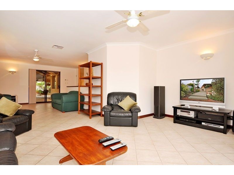 77 Otisco Crescent, Joondalup WA 6027