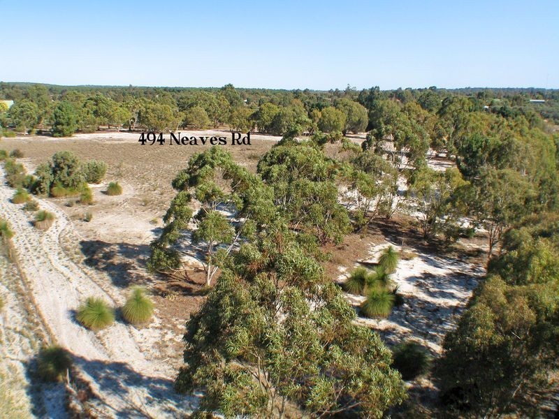 494 Neaves Road, Mariginiup WA 6065