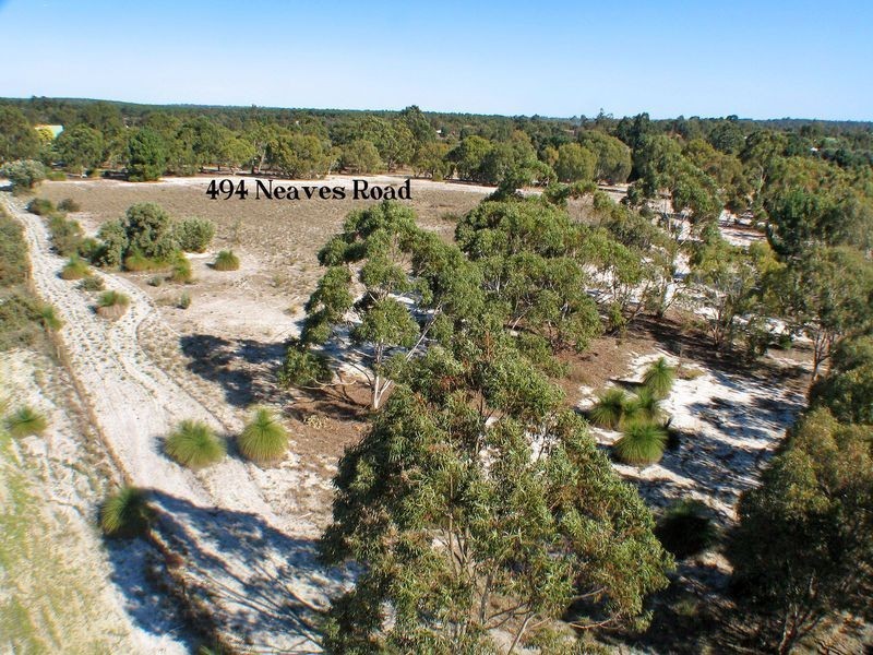 494 Neaves Road, Mariginiup WA 6065