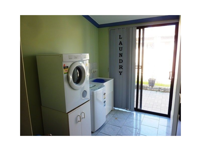 11 Theydon Grove, Two Rocks WA 6037