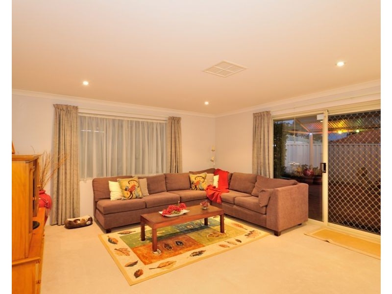 78 Kinross Drive, Kinross WA 6028