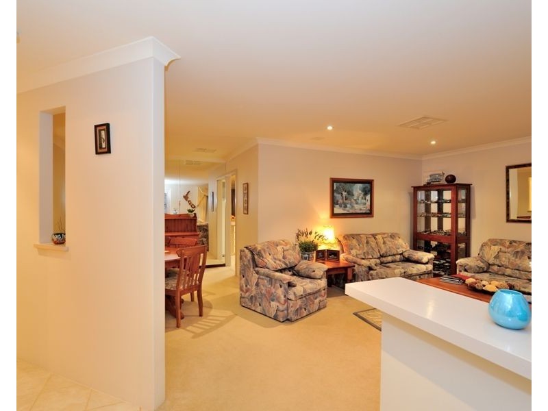 78 Kinross Drive, Kinross WA 6028