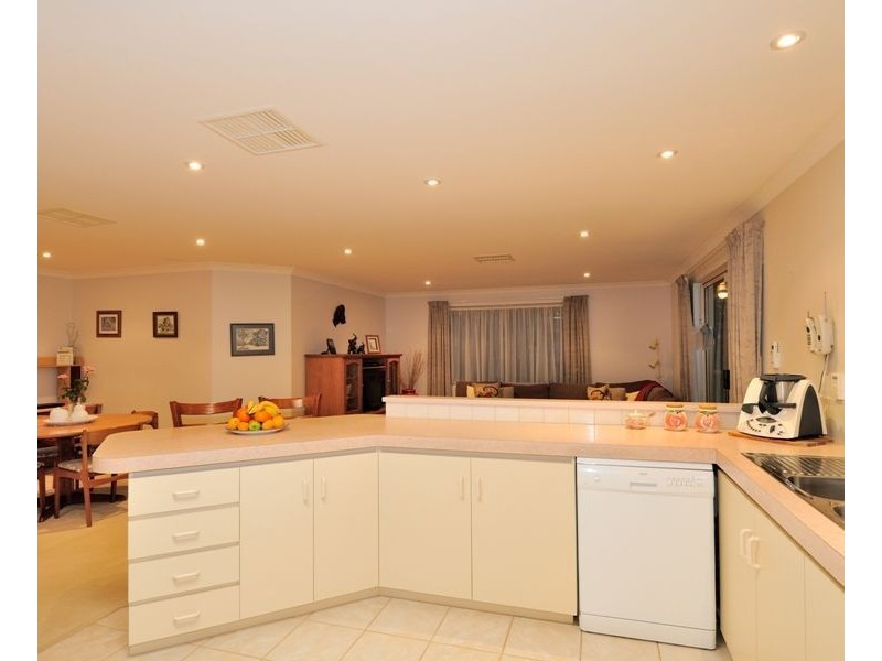 78 Kinross Drive, Kinross WA 6028