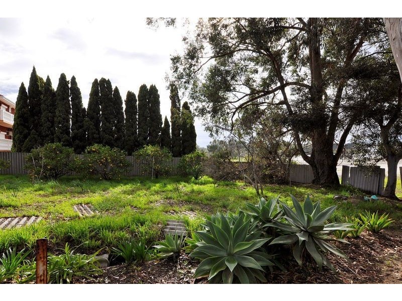 37 Grisker Road, Wanneroo WA 6065