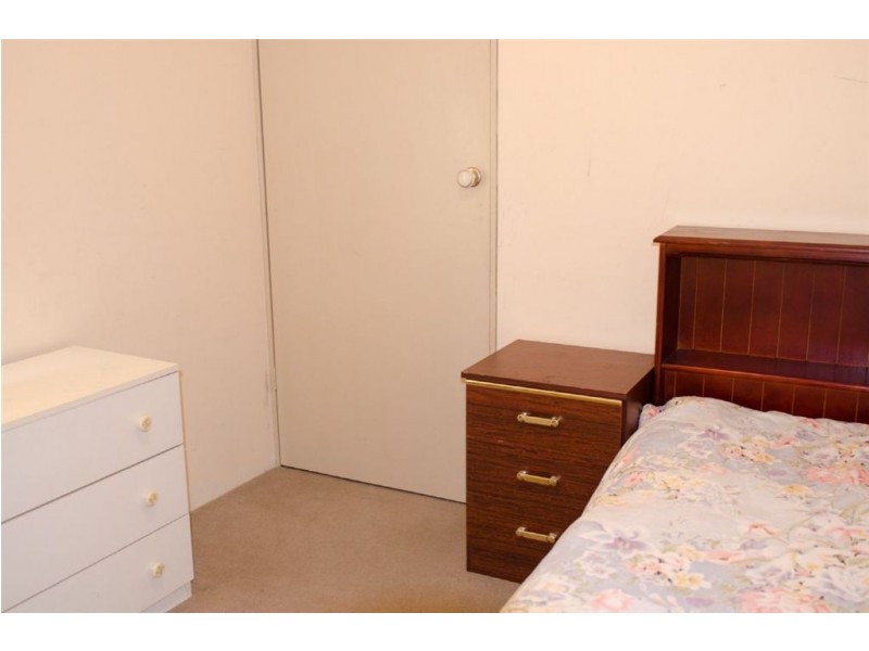 20 Woolerong Walk, Marangaroo WA 6064