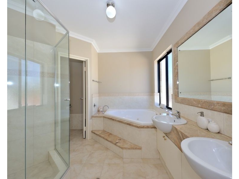 65 Herreshoff Ramble, Ocean Reef WA 6027